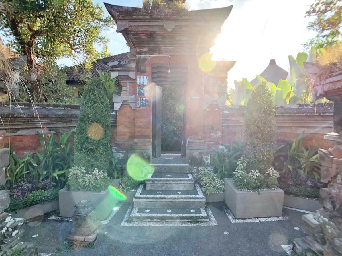 Uma Dewi Guest House Ubud  Exterior photo